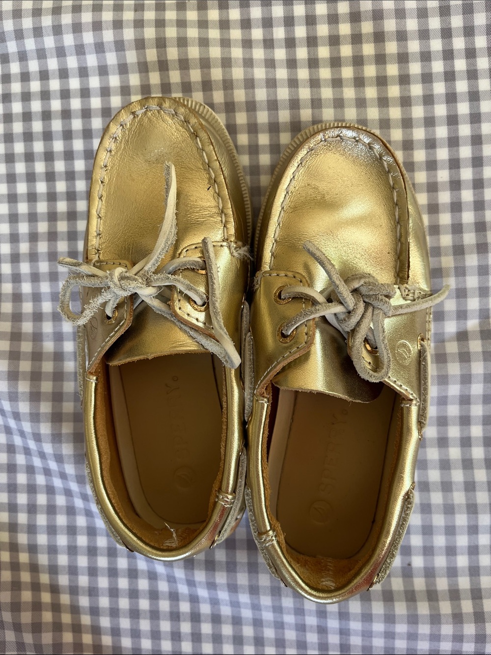 Girls Metallic Sperry non marking Gold Boat Shoes with Lace Tie